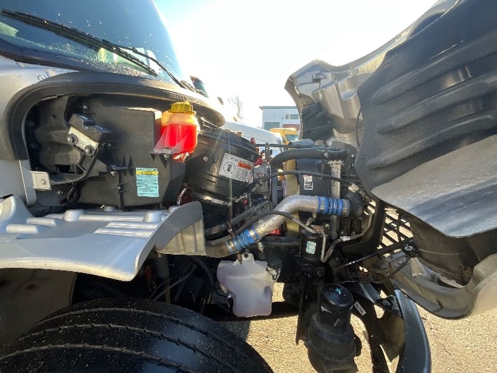 Medium Duty Box Truck-Light and Medium Duty Trucks-Freightliner-2020-M2-Delta-BC-121,027\n\t\tkm-$ 70,250 - Image 22