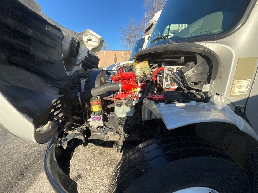 Medium Duty Box Truck-Light and Medium Duty Trucks-Freightliner-2020-M2-Delta-BC-121,027\n\t\tkm-$ 70,250 - Image 23