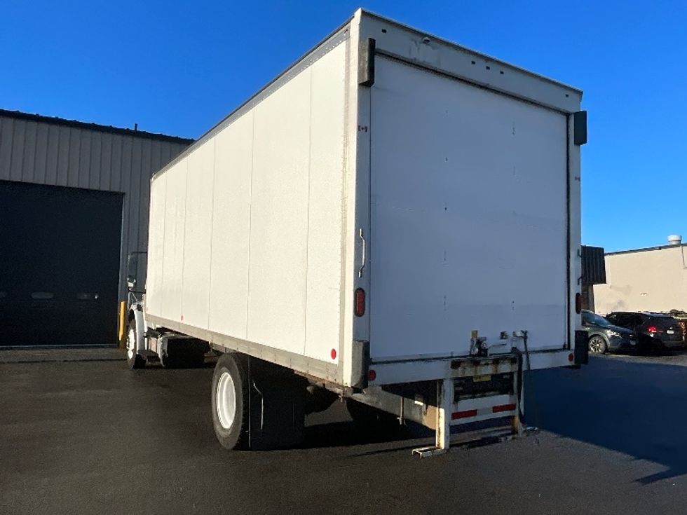 Medium Duty Box Truck-Light and Medium Duty Trucks-Freightliner-2020-M2-Delta-BC-121,027\n\t\tkm-$ 70,250 - Image 6