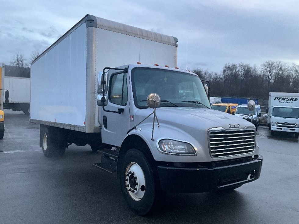 Medium Duty Box Truck-Light and Medium Duty Trucks-Freightliner-2020-M2-Delta-BC-77,981\n\t\tkm-$ 77,750 - Image 1