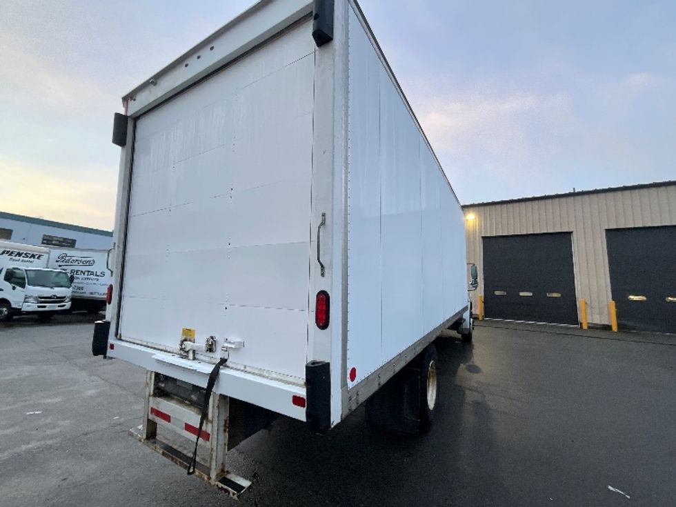 Medium Duty Box Truck-Light and Medium Duty Trucks-Freightliner-2020-M2-Delta-BC-77,981\n\t\tkm-$ 77,750 - Image 12