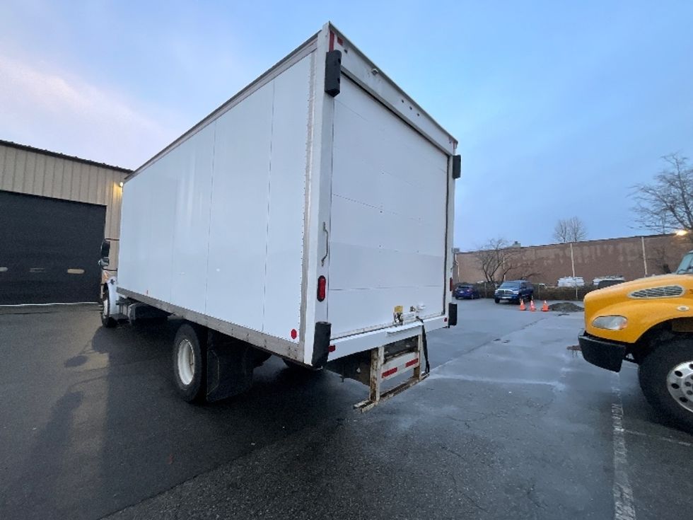 Medium Duty Box Truck-Light and Medium Duty Trucks-Freightliner-2020-M2-Delta-BC-77,981\n\t\tkm-$ 77,750 - Image 6
