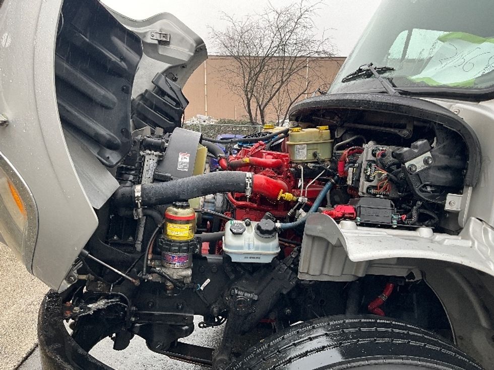 Medium Duty Box Truck-Light and Medium Duty Trucks-Freightliner-2020-M2-Delta-BC-81,802\n\t\tkm-$ 73,250 - Image 23