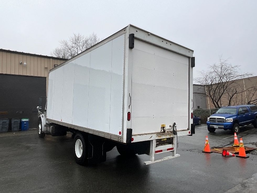 Medium Duty Box Truck-Light and Medium Duty Trucks-Freightliner-2020-M2-Delta-BC-81,802\n\t\tkm-$ 73,250 - Image 6