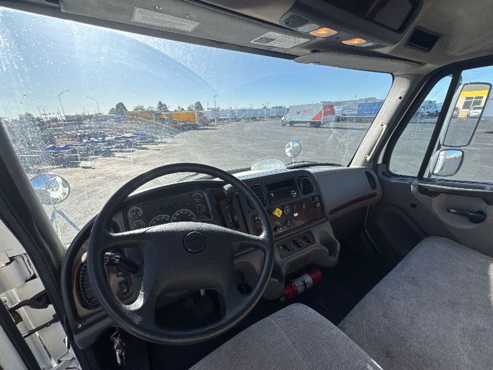 Medium Duty Box Truck-Light and Medium Duty Trucks-Freightliner-2020-M2-Denver-CO-103,969\n\t\tmiles-$ 61,250 - Image 18