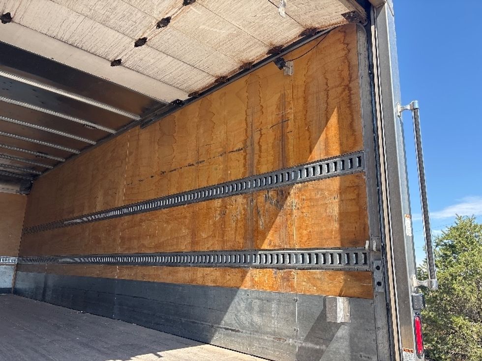 Medium Duty Box Truck-Light and Medium Duty Trucks-Freightliner-2020-M2-Denver-CO-221,934\n\t\tmiles-$ 38,250 - Image 12