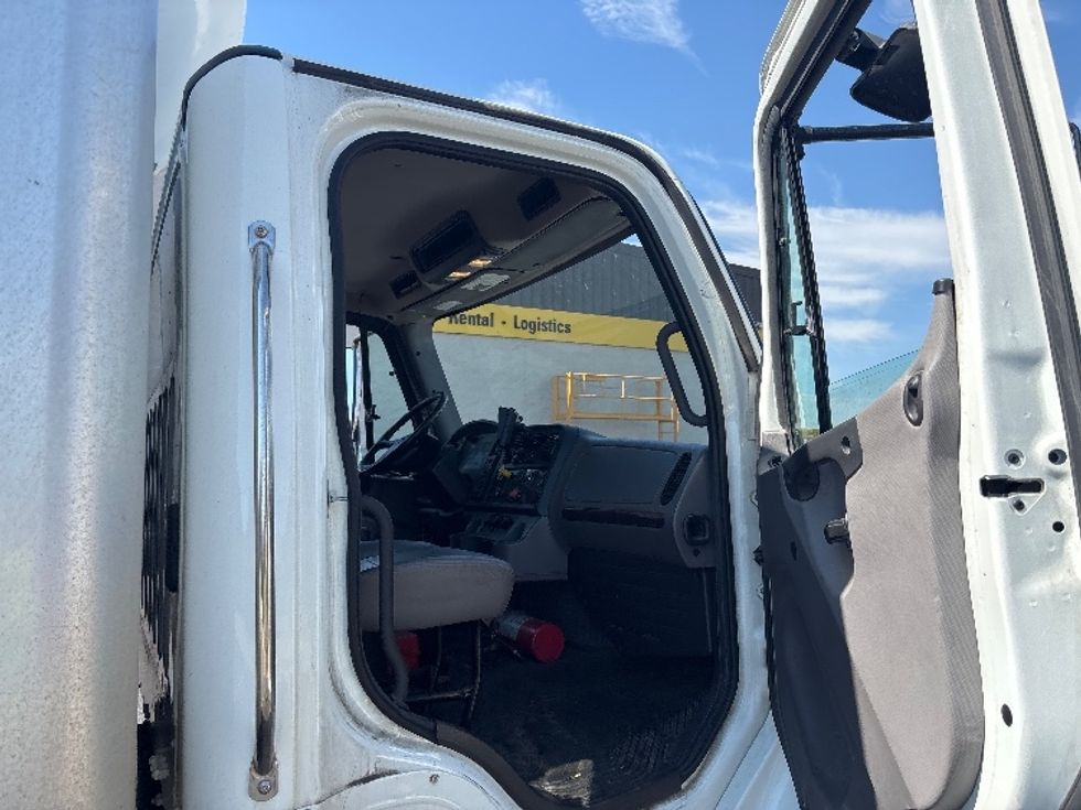 Medium Duty Box Truck-Light and Medium Duty Trucks-Freightliner-2020-M2-Denver-CO-221,934\n\t\tmiles-$ 38,250 - Image 20