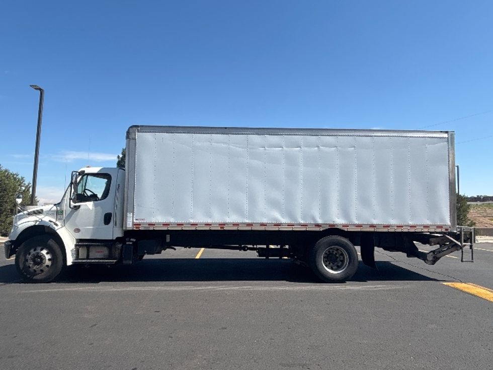 Medium Duty Box Truck-Light and Medium Duty Trucks-Freightliner-2020-M2-Denver-CO-221,934\n\t\tmiles-$ 38,250 - Image 4