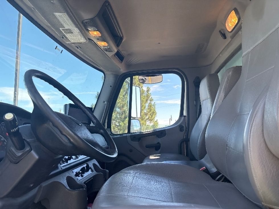 Medium Duty Box Truck-Light and Medium Duty Trucks-Freightliner-2020-M2-Denver-CO-223,360\n\t\tmiles-$ 38,000 - Image 19
