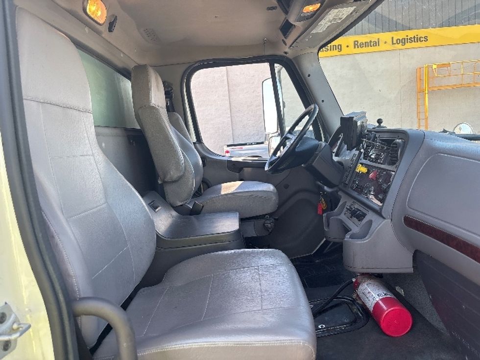 Medium Duty Box Truck-Light and Medium Duty Trucks-Freightliner-2020-M2-Denver-CO-223,360\n\t\tmiles-$ 38,000 - Image 22