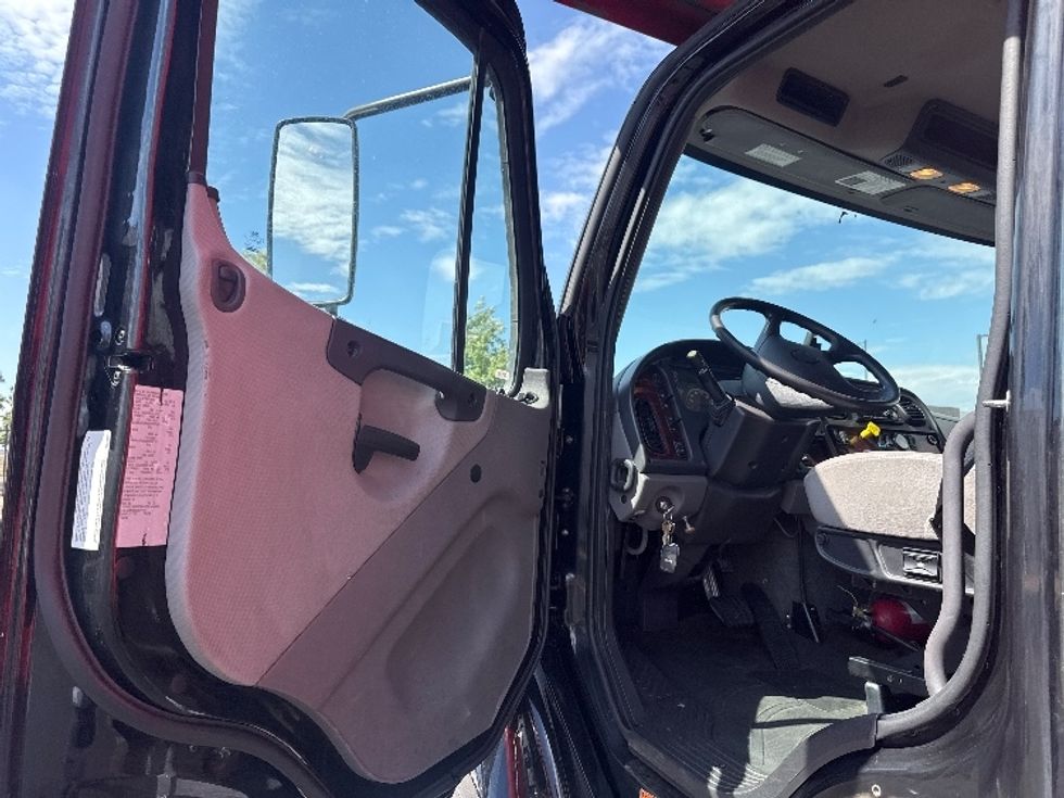 Medium Duty Box Truck-Light and Medium Duty Trucks-Freightliner-2020-M2-Denver-CO-90,737\n\t\tmiles-$ 78,250 - Image 16