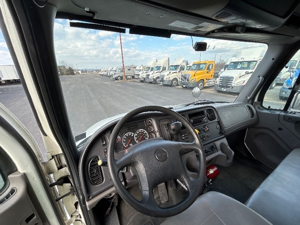 Medium Duty Box Truck-Light and Medium Duty Trucks-Freightliner-2020-M2-Duncansville-PA-175,680\n\t\tmiles-$ 50,250 - Image 17