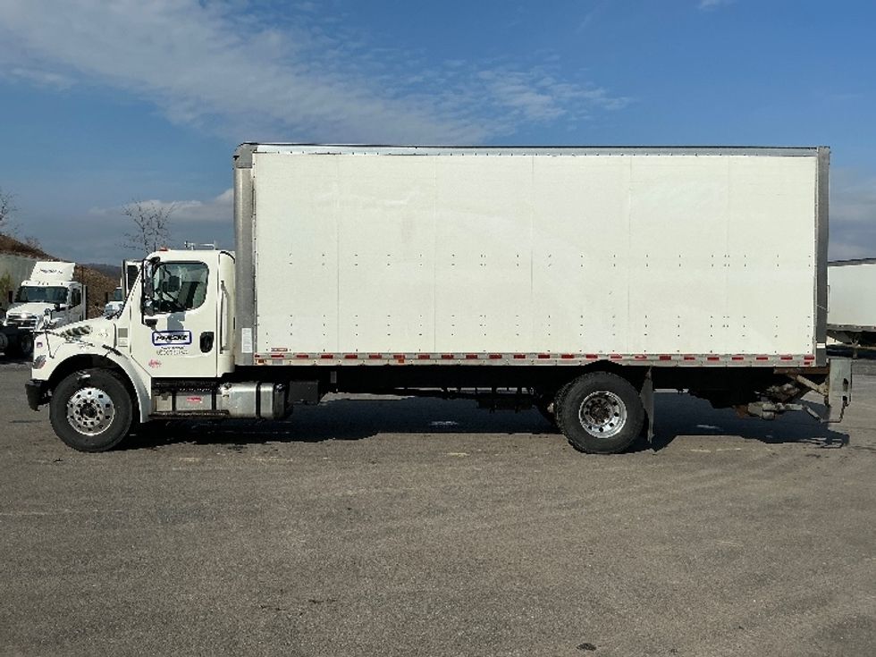 Medium Duty Box Truck-Light and Medium Duty Trucks-Freightliner-2020-M2-Duncansville-PA-223,540\n\t\tmiles-$ 43,000 - Image 4