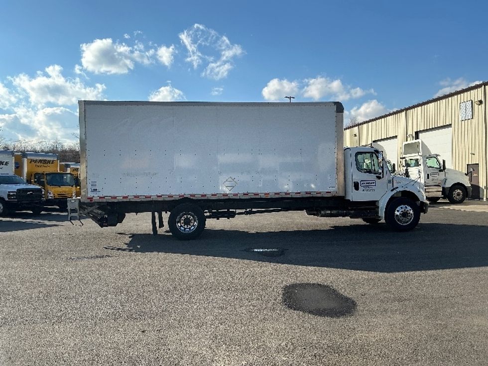 Medium Duty Box Truck-Light and Medium Duty Trucks-Freightliner-2020-M2-Duncansville-PA-238,450\n\t\tmiles-$ 41,000 - Image 14