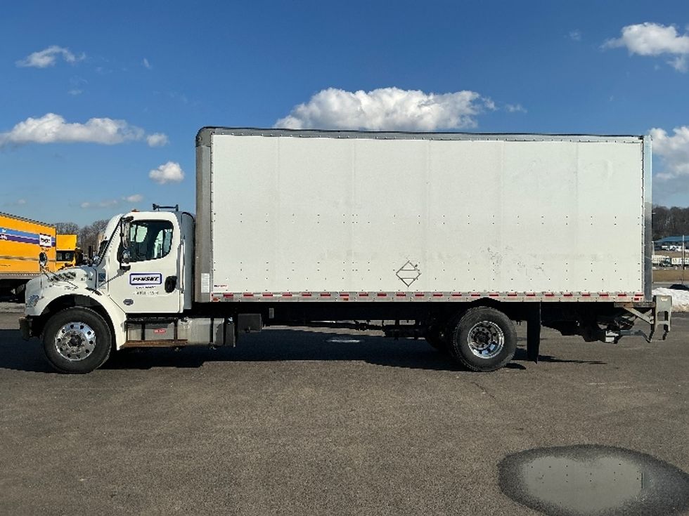 Medium Duty Box Truck-Light and Medium Duty Trucks-Freightliner-2020-M2-Duncansville-PA-238,450\n\t\tmiles-$ 41,000 - Image 4