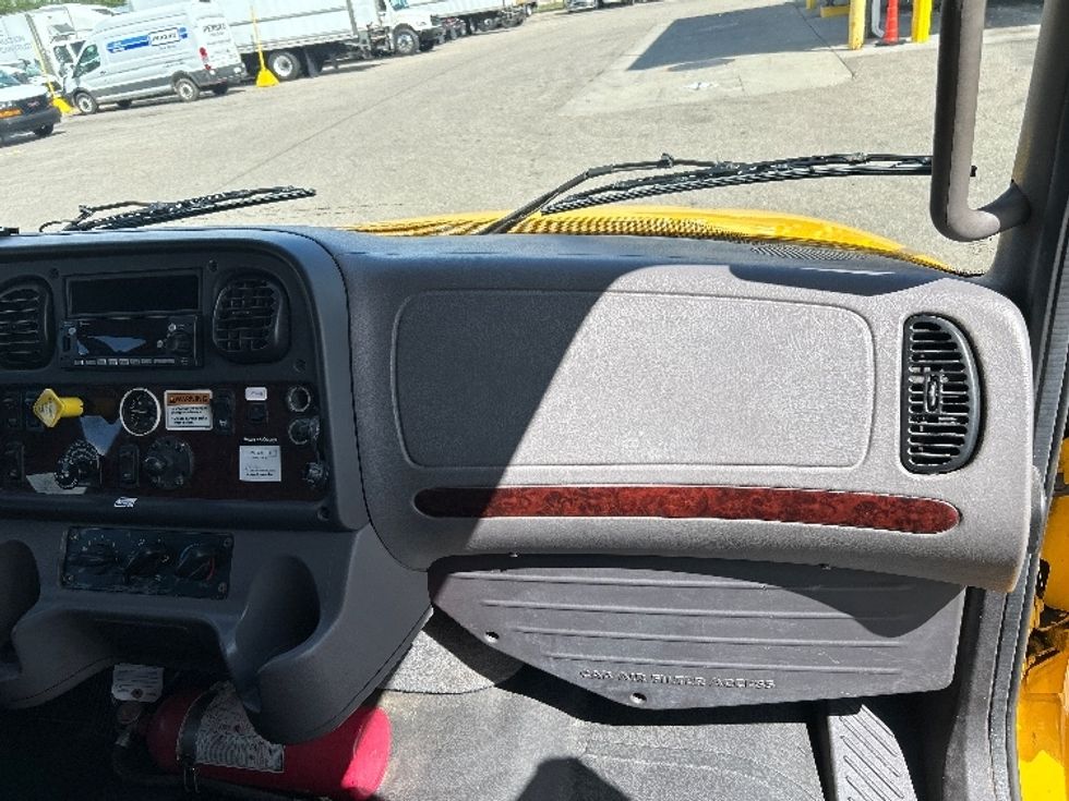 Medium Duty Box Truck-Light and Medium Duty Trucks-Freightliner-2020-M2-Eagan-MN-179,301\n\t\tmiles-$ 37,750 - Image 21