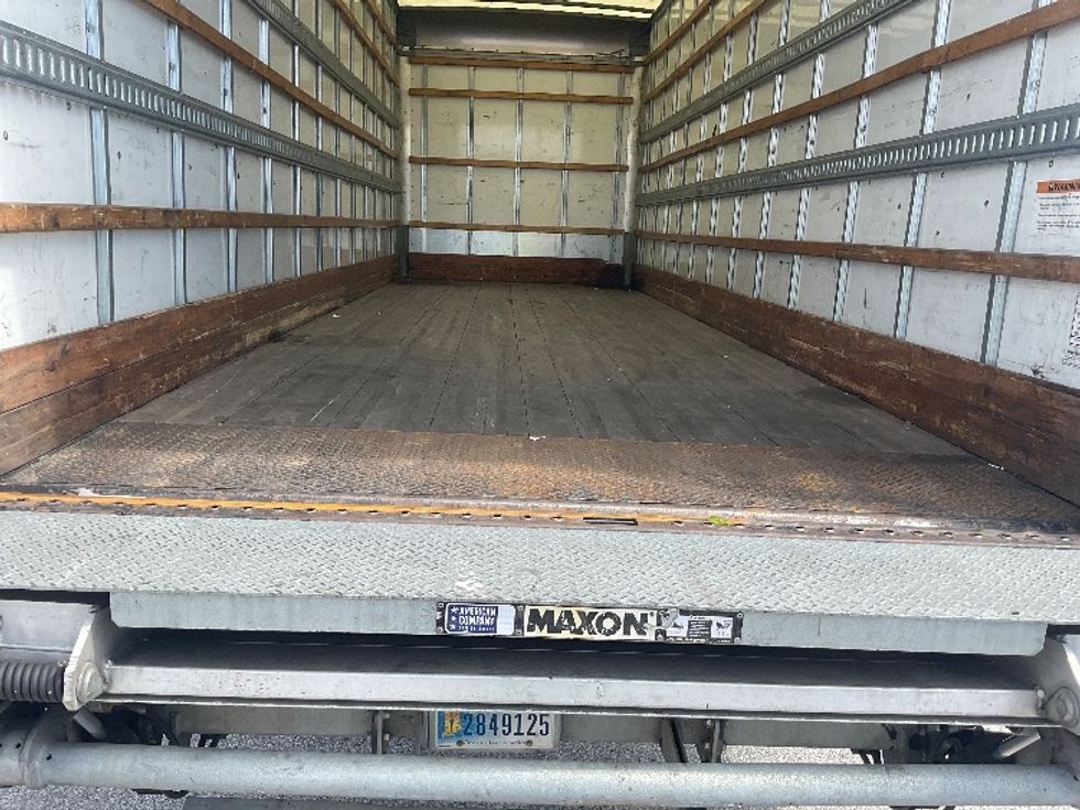 Medium Duty Box Truck-Light and Medium Duty Trucks-Freightliner-2020-M2-Earth City-MO-151,423\n\t\tmiles-$ 53,750 - Image 10