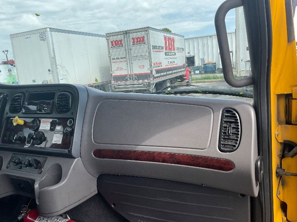 Medium Duty Box Truck-Light and Medium Duty Trucks-Freightliner-2020-M2-Earth City-MO-151,423\n\t\tmiles-$ 53,750 - Image 21
