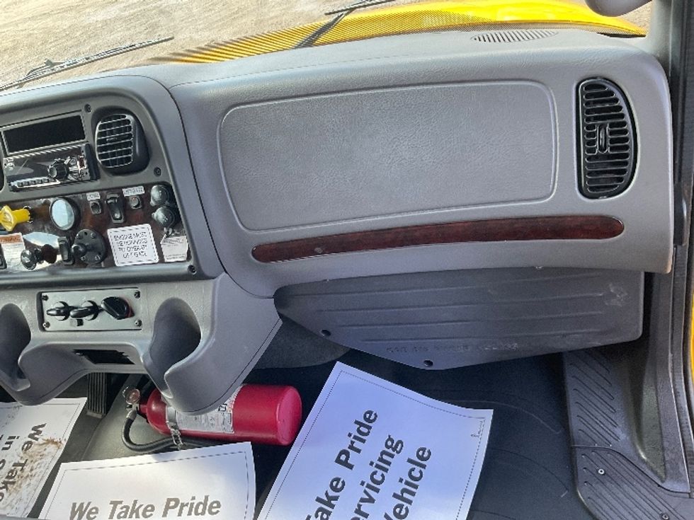 Medium Duty Box Truck-Light and Medium Duty Trucks-Freightliner-2020-M2-East Chicago-IN-144,658\n\t\tmiles-$ 46,750 - Image 21