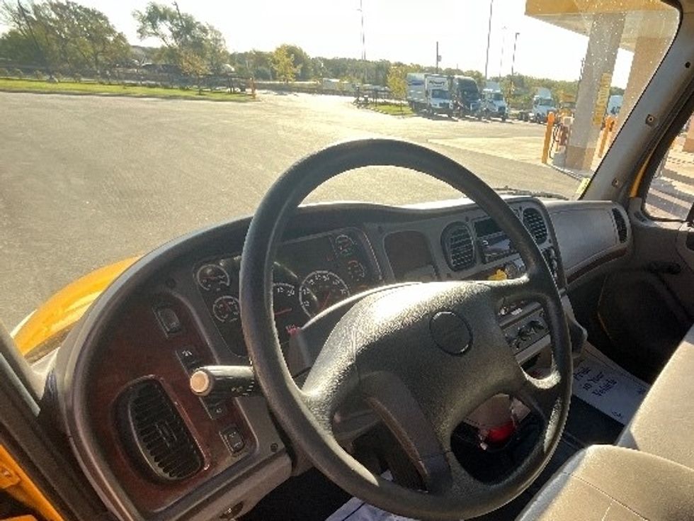 Medium Duty Box Truck-Light and Medium Duty Trucks-Freightliner-2020-M2-East Chicago-IN-158,083\n\t\tmiles-$ 50,500 - Image 16