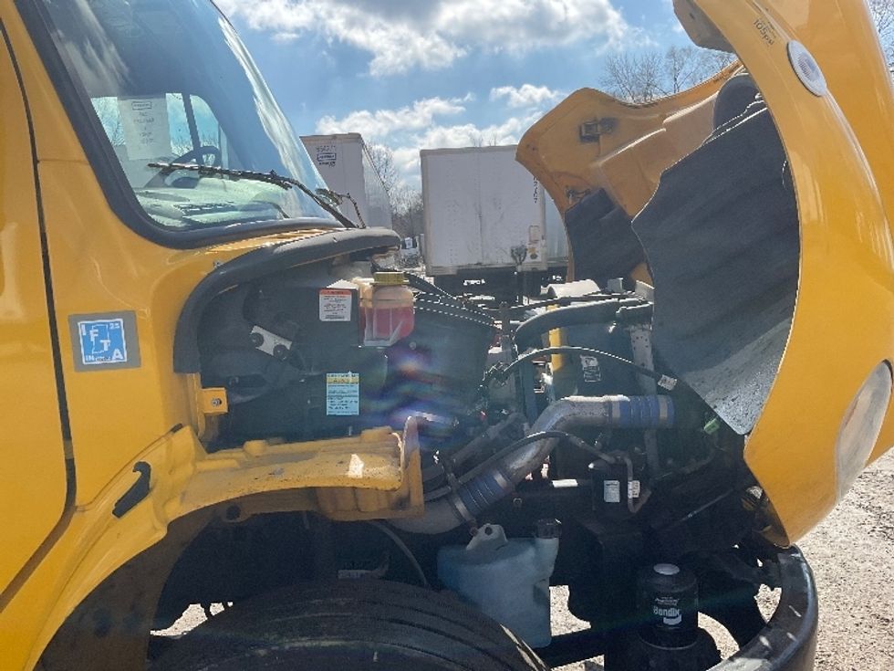 Medium Duty Box Truck-Light and Medium Duty Trucks-Freightliner-2020-M2-East Chicago-IN-176,075\n\t\tmiles-$ 15,500 - Image 18