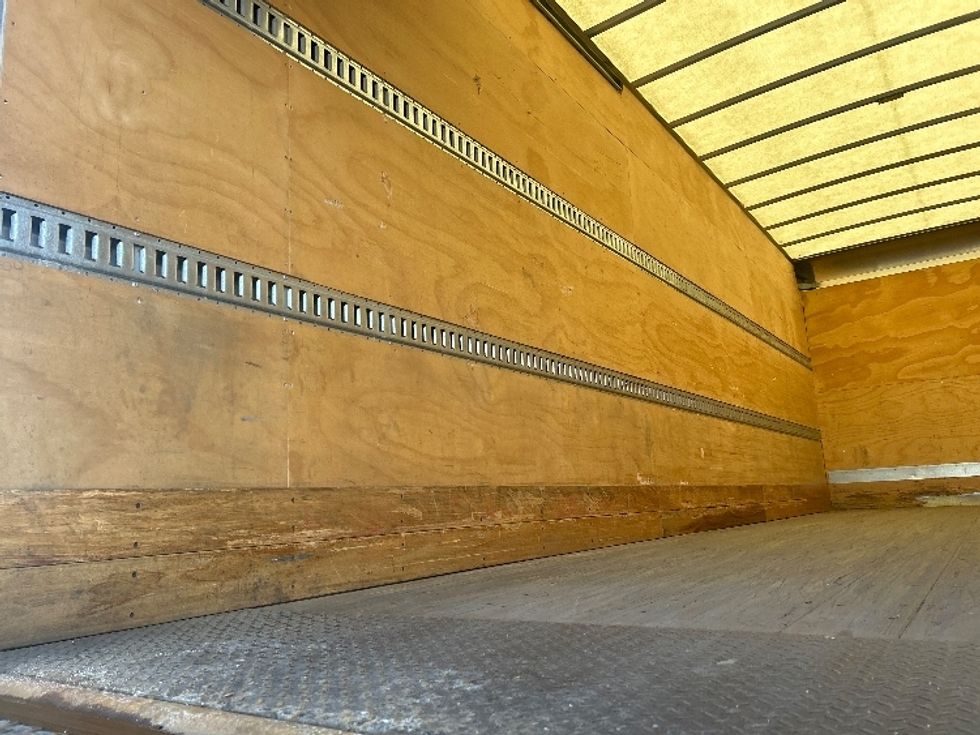 Medium Duty Box Truck-Light and Medium Duty Trucks-Freightliner-2020-M2-East Chicago-IN-176,286\n\t\tmiles-$ 56,500 - Image 11