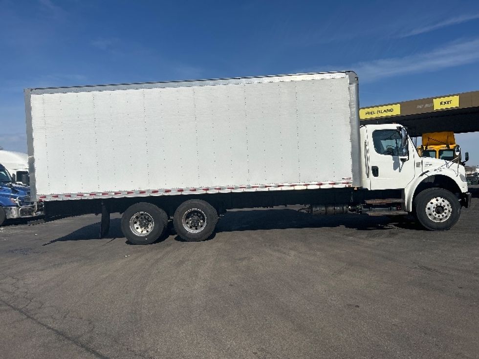 Medium Duty Box Truck-Light and Medium Duty Trucks-Freightliner-2020-M2-East Chicago-IN-176,286\n\t\tmiles-$ 56,500 - Image 15