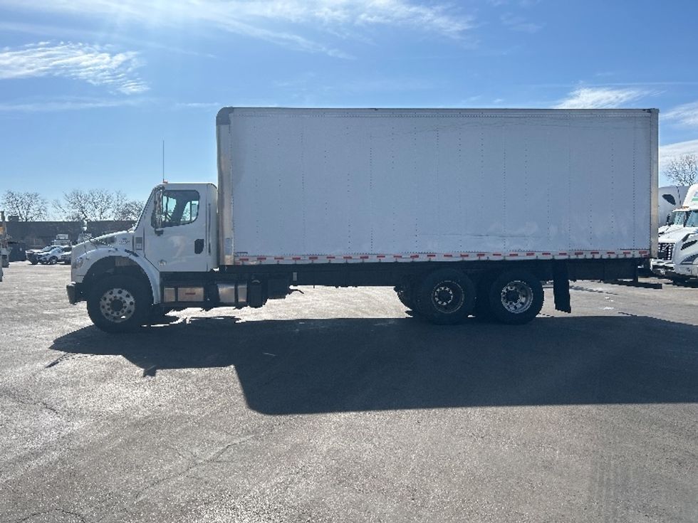Medium Duty Box Truck-Light and Medium Duty Trucks-Freightliner-2020-M2-East Chicago-IN-176,286\n\t\tmiles-$ 56,500 - Image 4