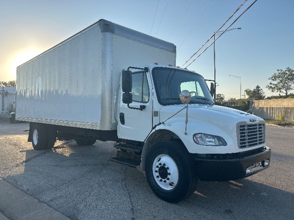 Medium Duty Box Truck-Light and Medium Duty Trucks-Freightliner-2020-M2-East Chicago-IN-289,625\n\t\tmiles-$ 26,750 - Image 1