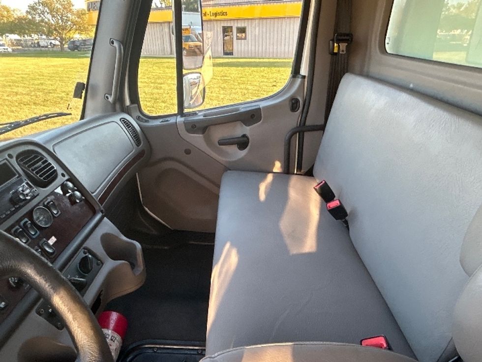 Medium Duty Box Truck-Light and Medium Duty Trucks-Freightliner-2020-M2-East Chicago-IN-289,625\n\t\tmiles-$ 26,750 - Image 18