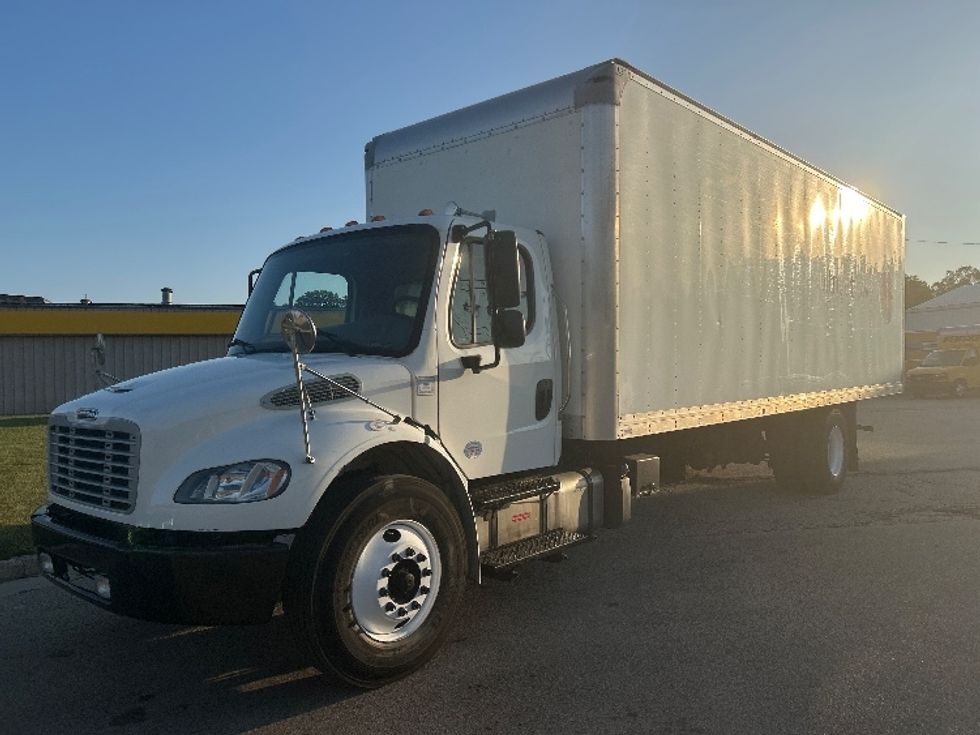 Medium Duty Box Truck-Light and Medium Duty Trucks-Freightliner-2020-M2-East Chicago-IN-289,625\n\t\tmiles-$ 26,750 - Image 3