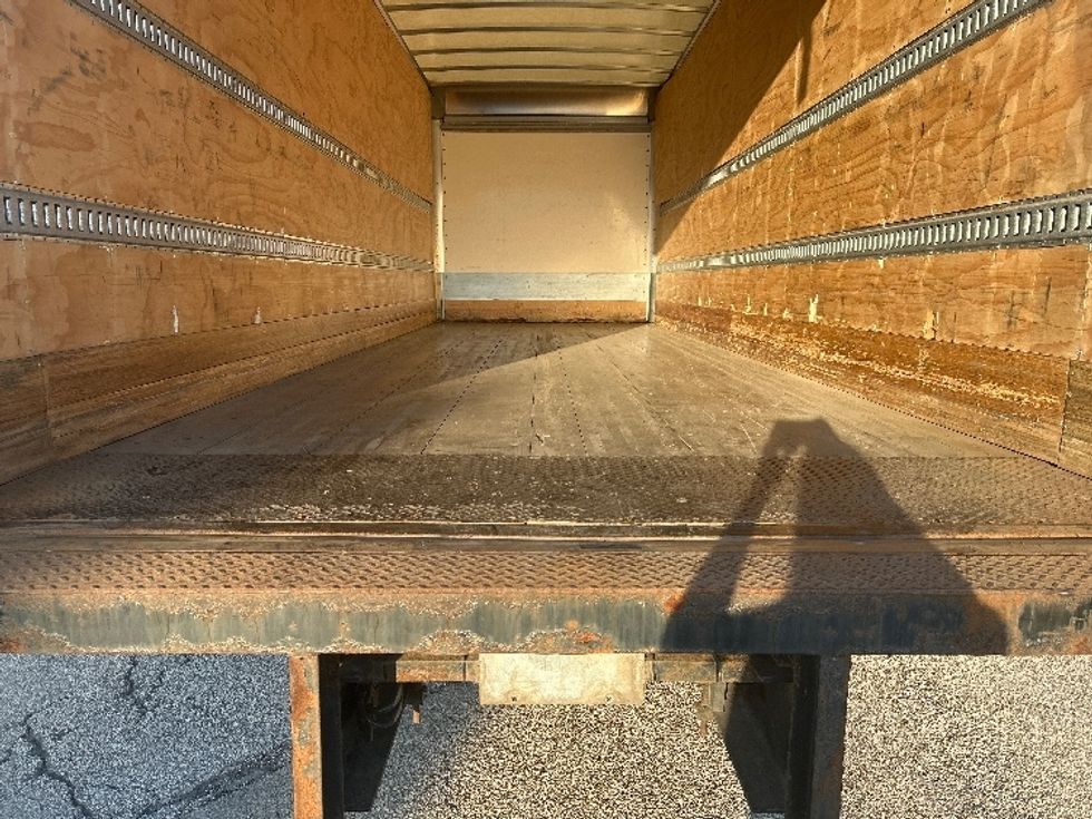 Medium Duty Box Truck-Light and Medium Duty Trucks-Freightliner-2020-M2-East Chicago-IN-289,625\n\t\tmiles-$ 26,750 - Image 9