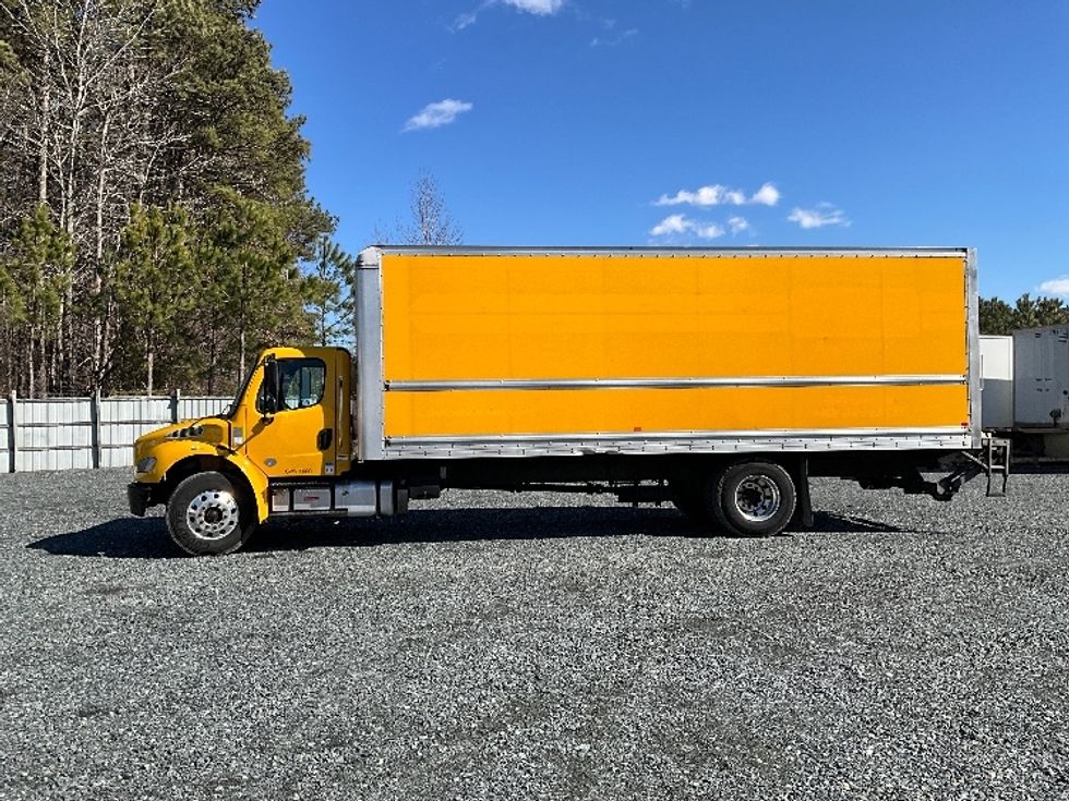 Medium Duty Box Truck-Light and Medium Duty Trucks-Freightliner-2020-M2-Eden-MD-157,581\n\t\tmiles-$ 43,500 - Image 4