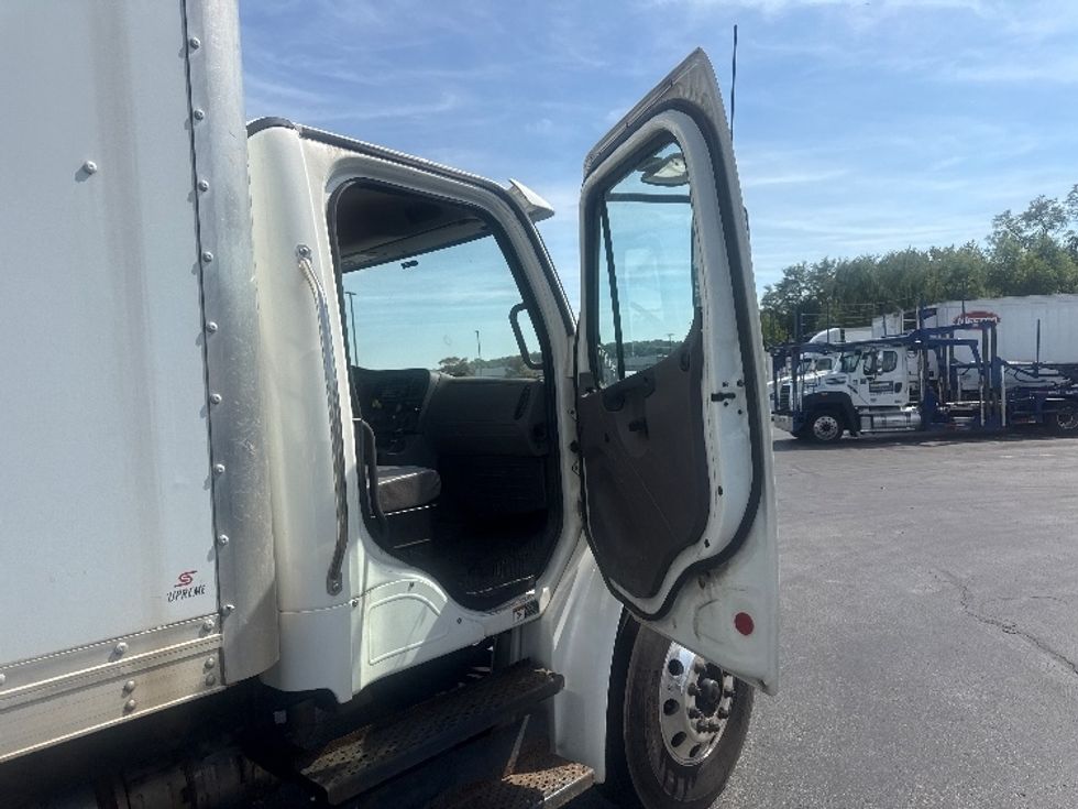 Medium Duty Box Truck-Light and Medium Duty Trucks-Freightliner-2020-M2-Eden-MD-249,537\n\t\tmiles-$ 40,750 - Image 19