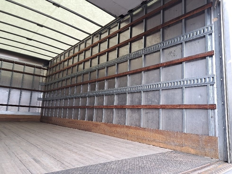 Medium Duty Box Truck-Light and Medium Duty Trucks-Freightliner-2020-M2-Edmonton-AB-125,845\n\t\tkm-$ 84,000 - Image 12