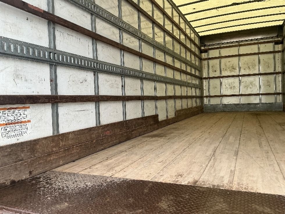 Medium Duty Box Truck-Light and Medium Duty Trucks-Freightliner-2020-M2-Edmonton-AB-251,888\n\t\tkm-$ 66,250 - Image 11
