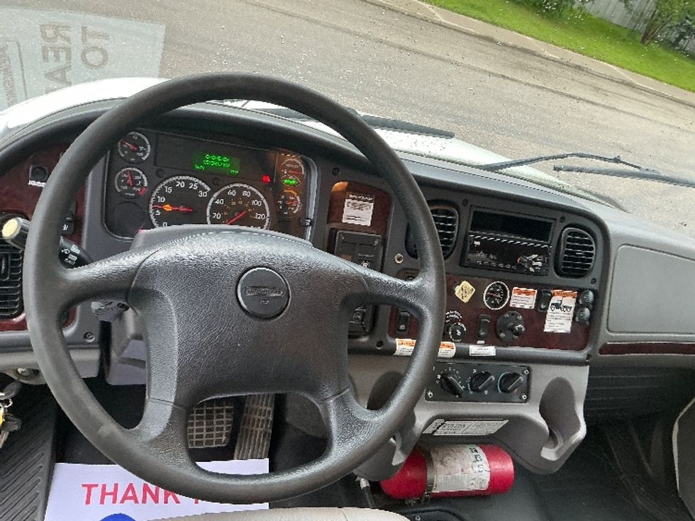 Medium Duty Box Truck-Light and Medium Duty Trucks-Freightliner-2020-M2-Edmonton-AB-251,888\n\t\tkm-$ 66,250 - Image 18