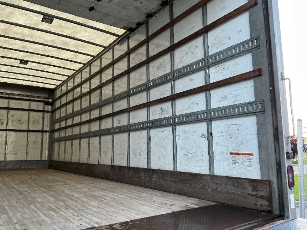 Medium Duty Box Truck-Light and Medium Duty Trucks-Freightliner-2020-M2-Edmonton-AB-273,048\n\t\tkm-$ 64,000 - Image 12