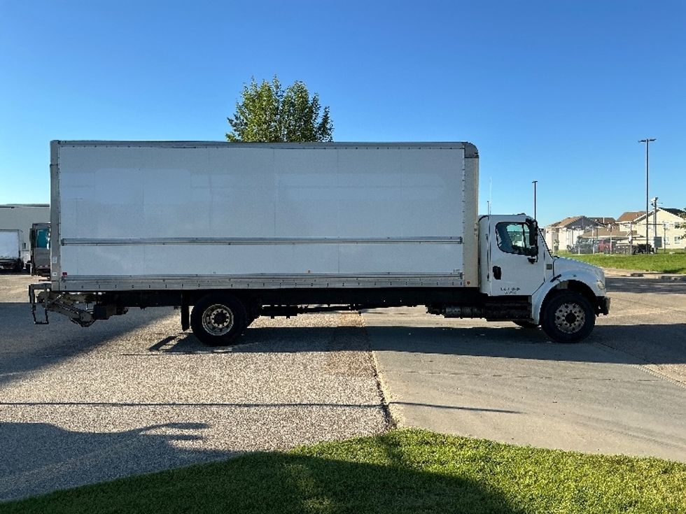 Medium Duty Box Truck-Light and Medium Duty Trucks-Freightliner-2020-M2-Edmonton-AB-286,355\n\t\tkm-$ 63,250 - Image 15