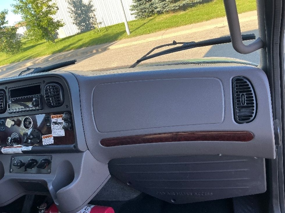 Medium Duty Box Truck-Light and Medium Duty Trucks-Freightliner-2020-M2-Edmonton-AB-286,355\n\t\tkm-$ 63,250 - Image 21