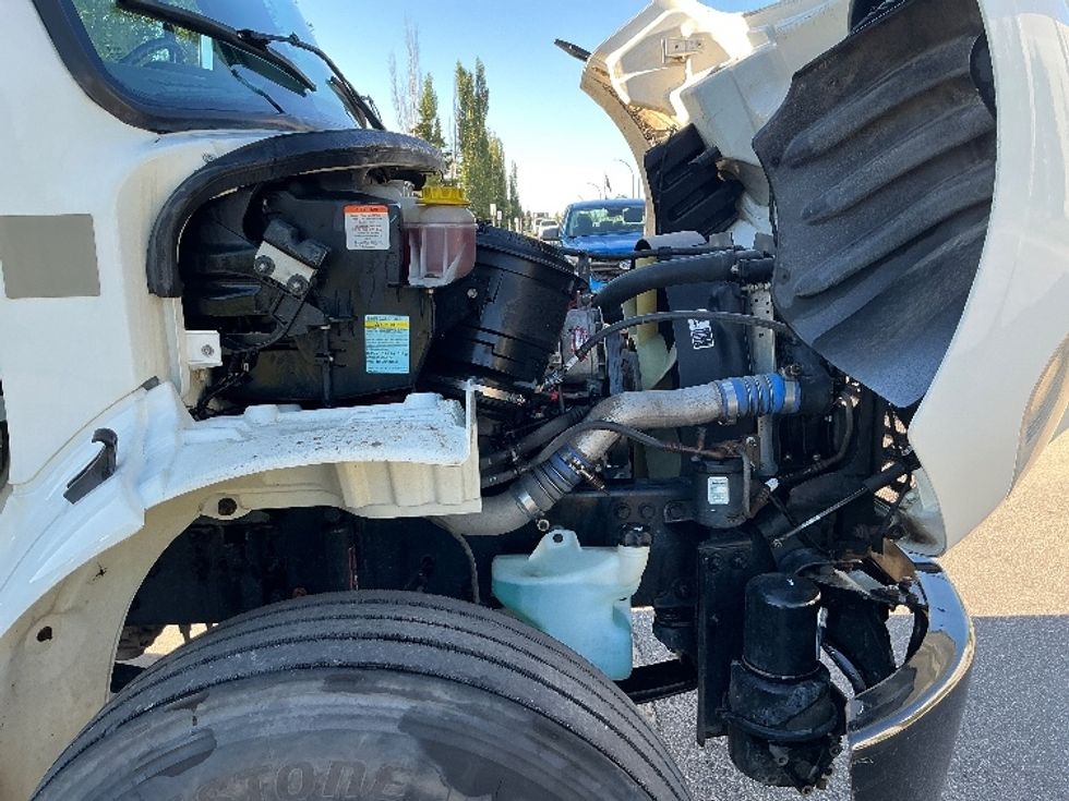 Medium Duty Box Truck-Light and Medium Duty Trucks-Freightliner-2020-M2-Edmonton-AB-286,355\n\t\tkm-$ 63,250 - Image 23
