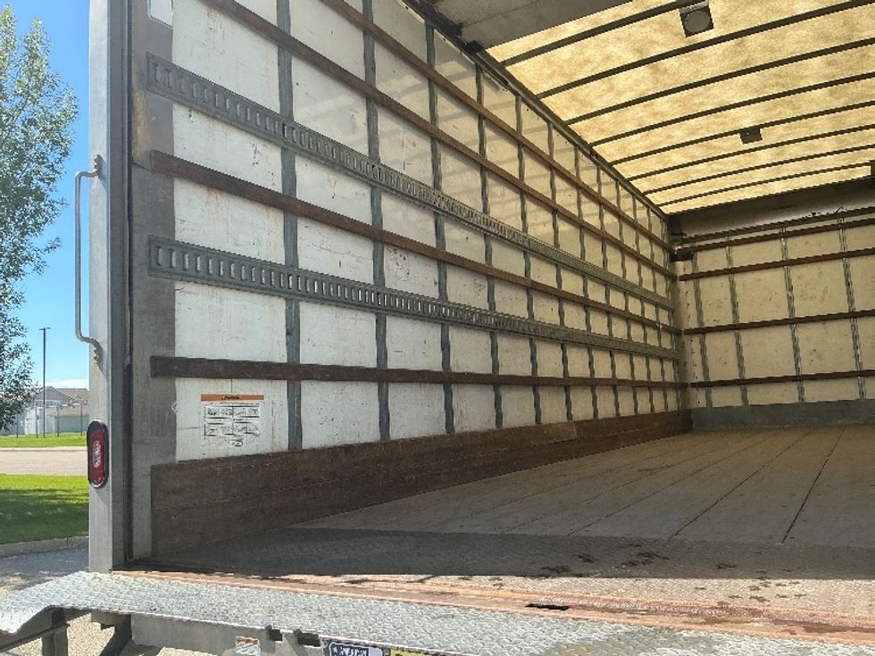 Medium Duty Box Truck-Light and Medium Duty Trucks-Freightliner-2020-M2-Edmonton-AB-306,951\n\t\tkm-$ 60,250 - Image 11