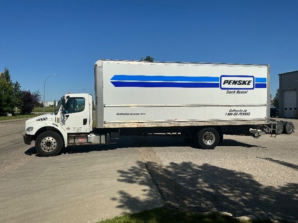 Medium Duty Box Truck-Light and Medium Duty Trucks-Freightliner-2020-M2-Edmonton-AB-306,951\n\t\tkm-$ 60,250 - Image 4