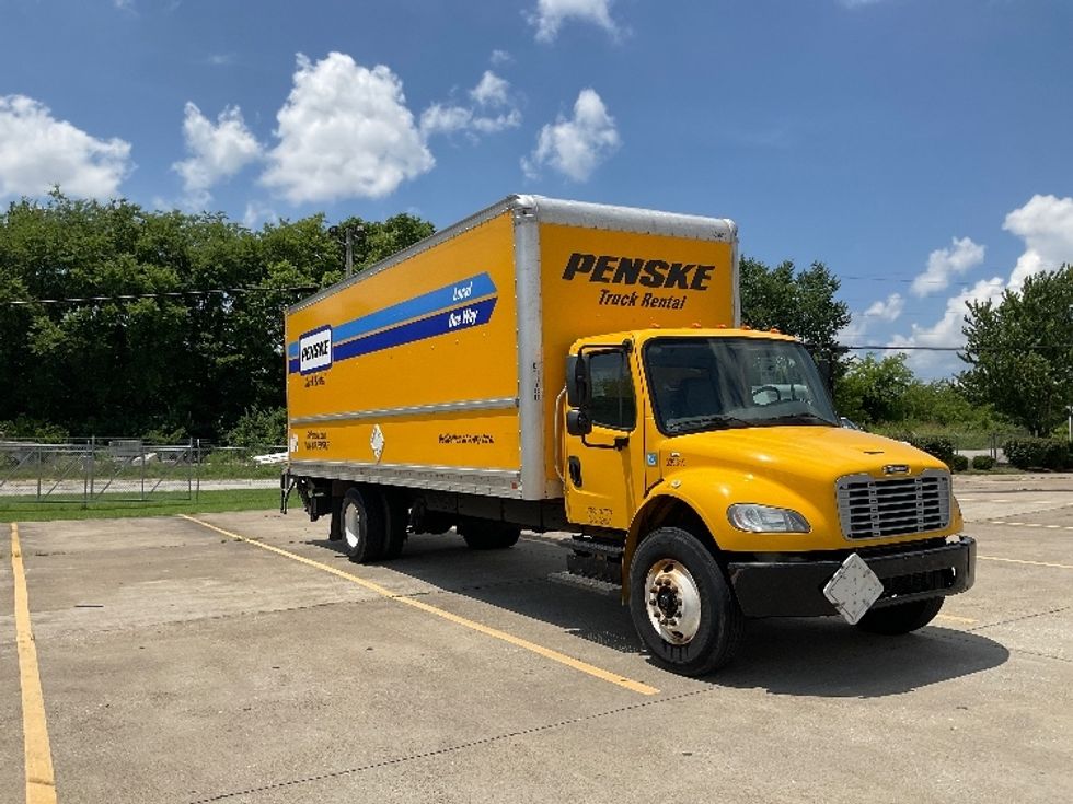 Medium Duty Box Truck-Light and Medium Duty Trucks-Freightliner-2020-M2-Elizabethtown-KY-172,697\n\t\tmiles-$ 43,000 - Image 1