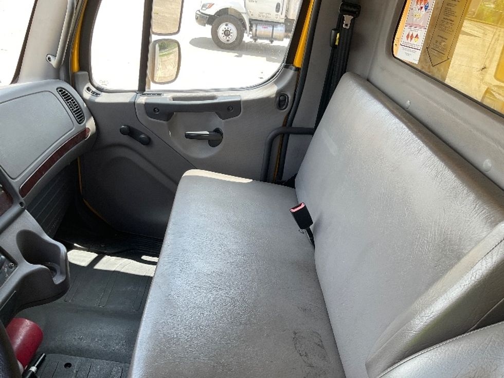 Medium Duty Box Truck-Light and Medium Duty Trucks-Freightliner-2020-M2-Elizabethtown-KY-172,697\n\t\tmiles-$ 43,000 - Image 19