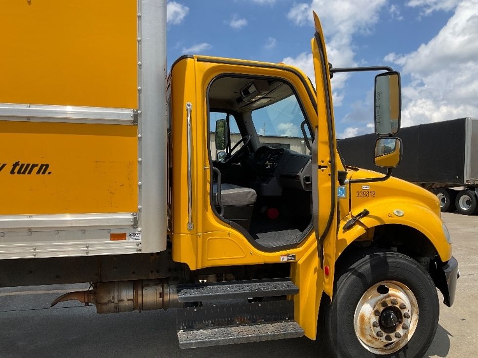 Medium Duty Box Truck-Light and Medium Duty Trucks-Freightliner-2020-M2-Elizabethtown-KY-172,697\n\t\tmiles-$ 43,000 - Image 20