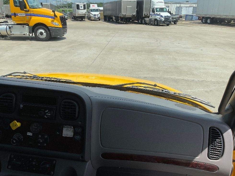 Medium Duty Box Truck-Light and Medium Duty Trucks-Freightliner-2020-M2-Elizabethtown-KY-172,697\n\t\tmiles-$ 43,000 - Image 21