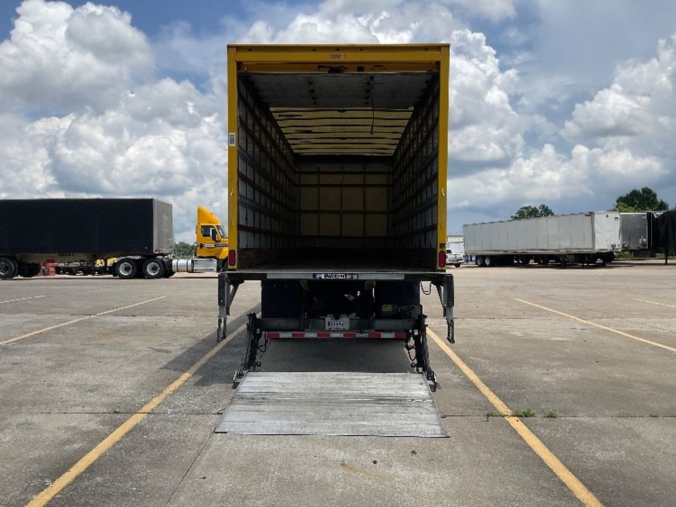 Medium Duty Box Truck-Light and Medium Duty Trucks-Freightliner-2020-M2-Elizabethtown-KY-172,697\n\t\tmiles-$ 43,000 - Image 9