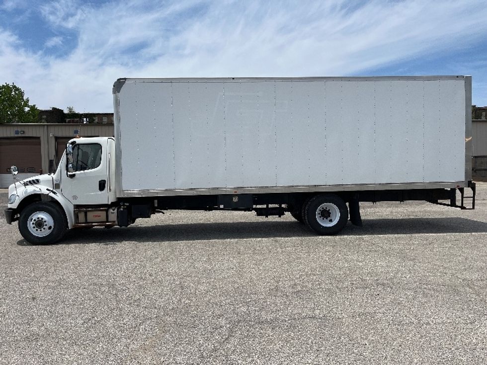 Medium Duty Box Truck-Light and Medium Duty Trucks-Freightliner-2020-M2-Elkhart-IN-189,787\n\t\tmiles-$ 45,000 - Image 4