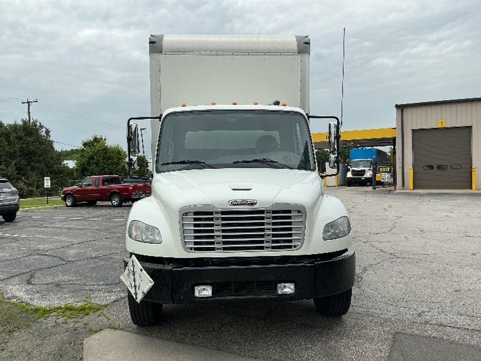 Medium Duty Box Truck-Light and Medium Duty Trucks-Freightliner-2020-M2-Elkhart-IN-217,138\n\t\tmiles-$ 35,750 - Image 2